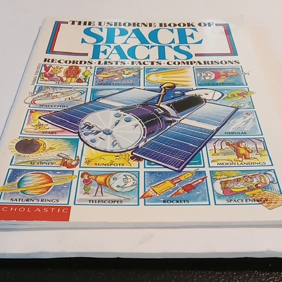 The Usborne Book of Space Facts - Picture 1 of 6